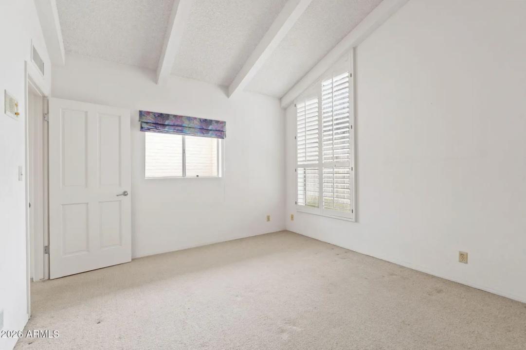 Real Estate Picture 30