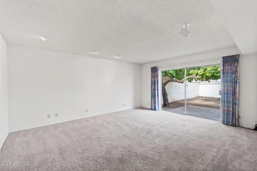 Real Estate Picture 35