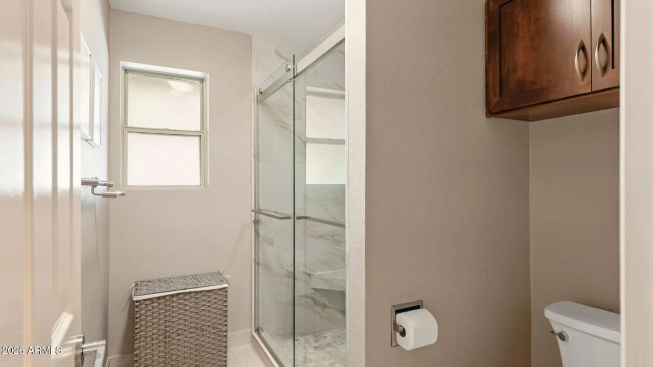 Real Estate Picture 25