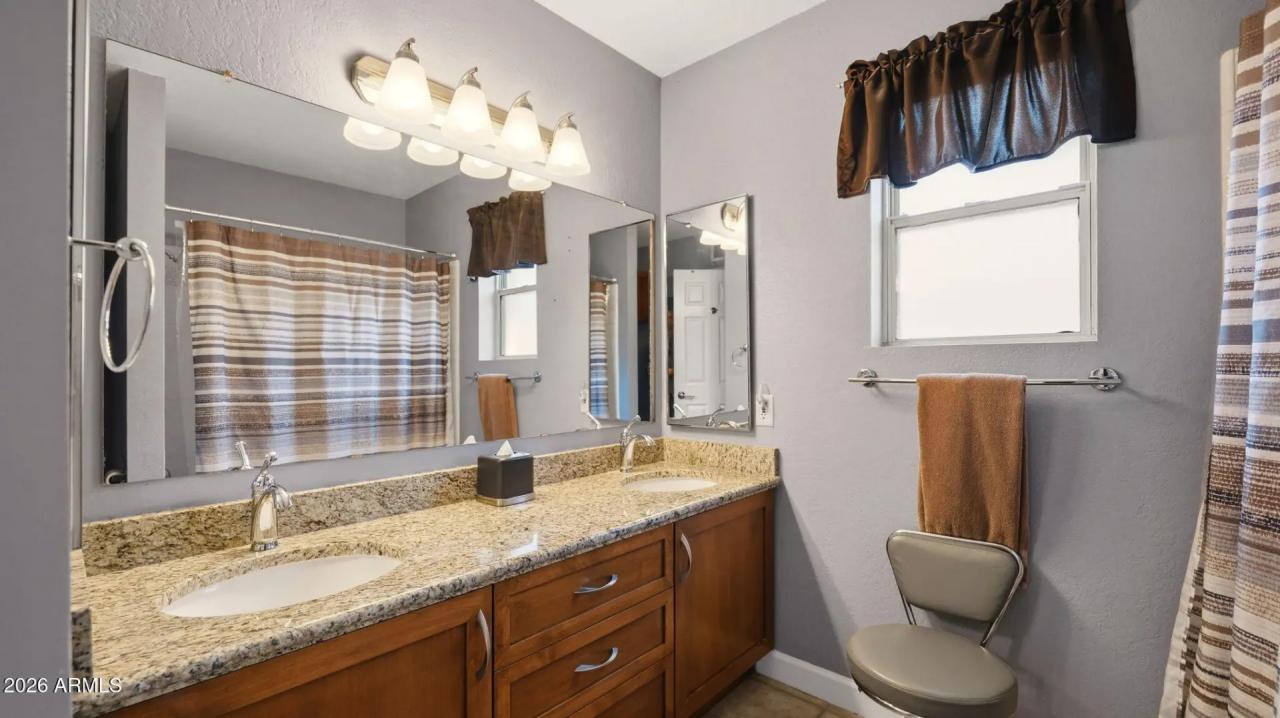 Real Estate Picture 29