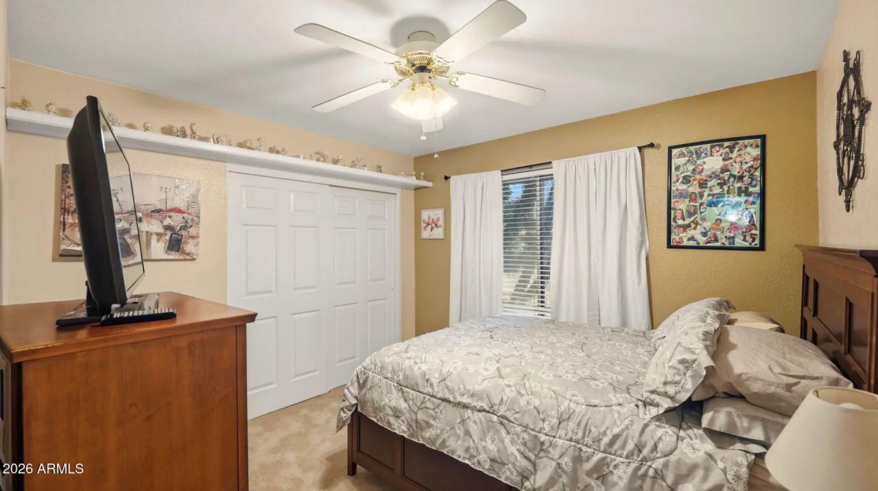 Real Estate Picture 32