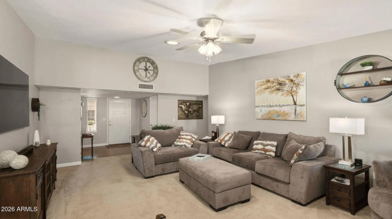 Real Estate Picture 13