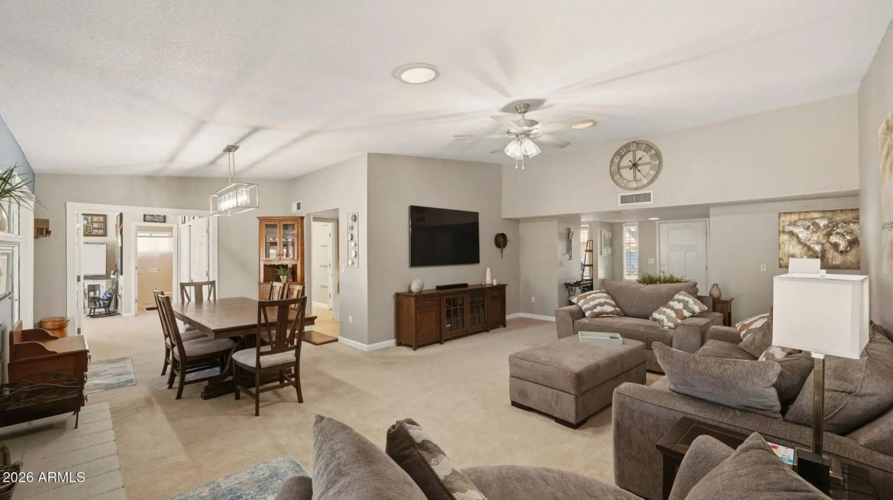 Real Estate Picture 33