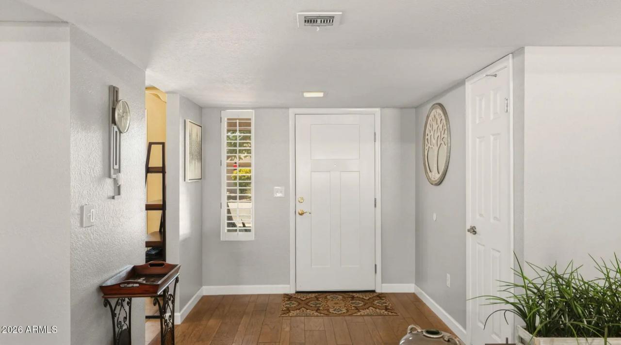 Real Estate Picture 10