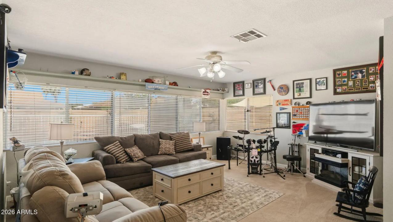 Real Estate Picture 34