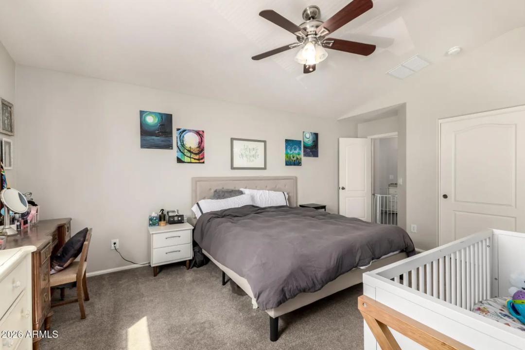 Real Estate Picture 15