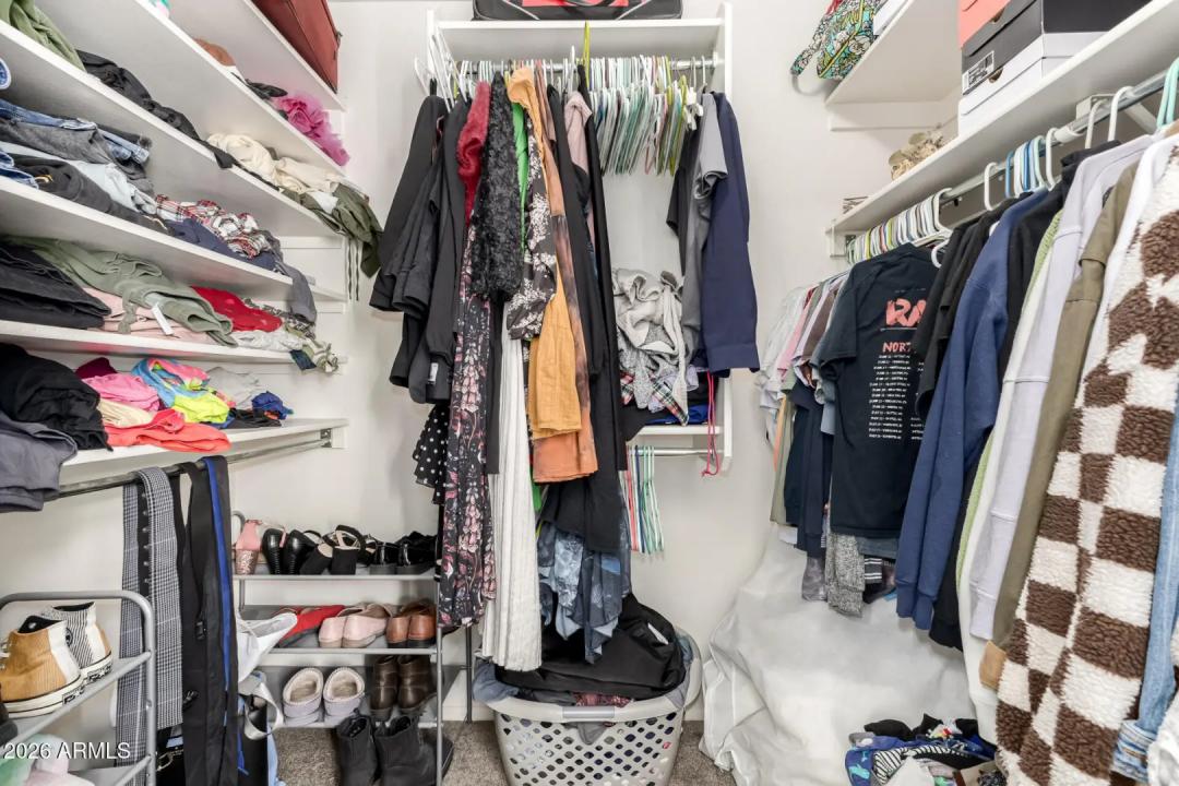 Real Estate Picture 18