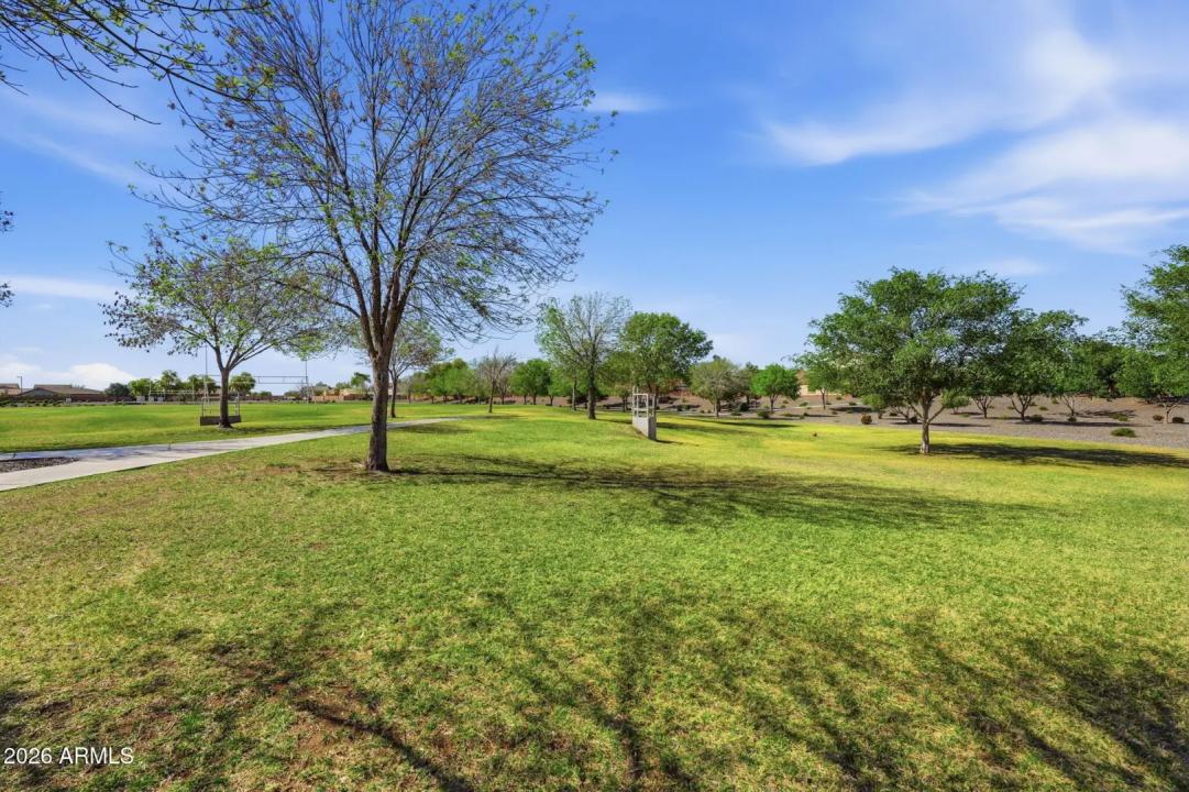 Real Estate Picture 36