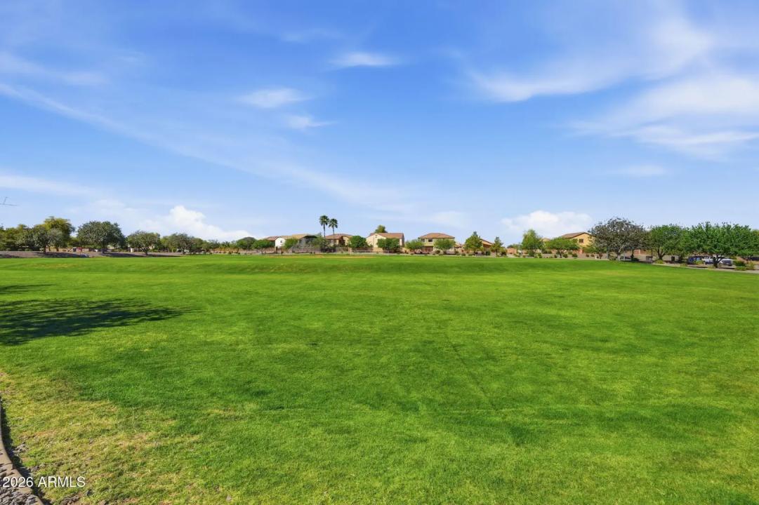 Real Estate Picture 38