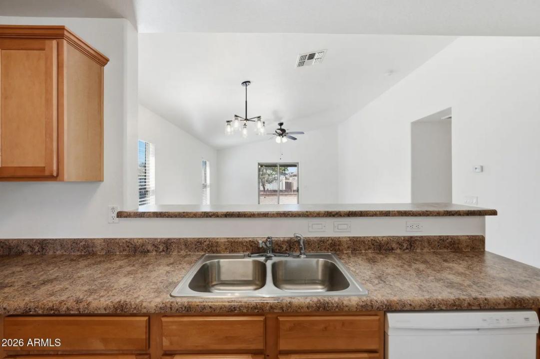 Real Estate Picture 13