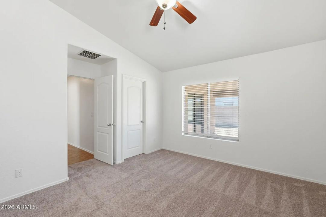 Real Estate Picture 19