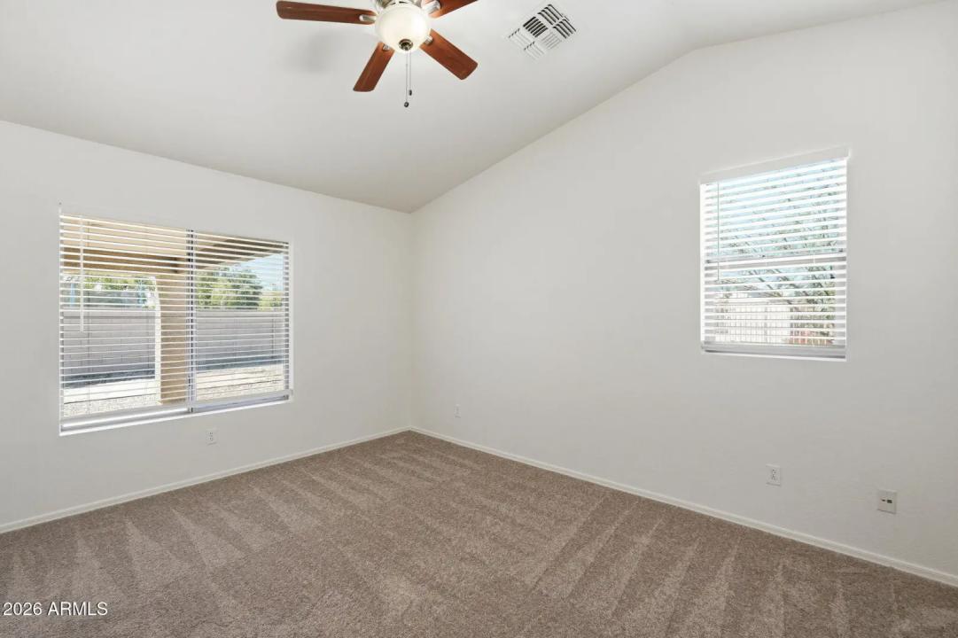 Real Estate Picture 21