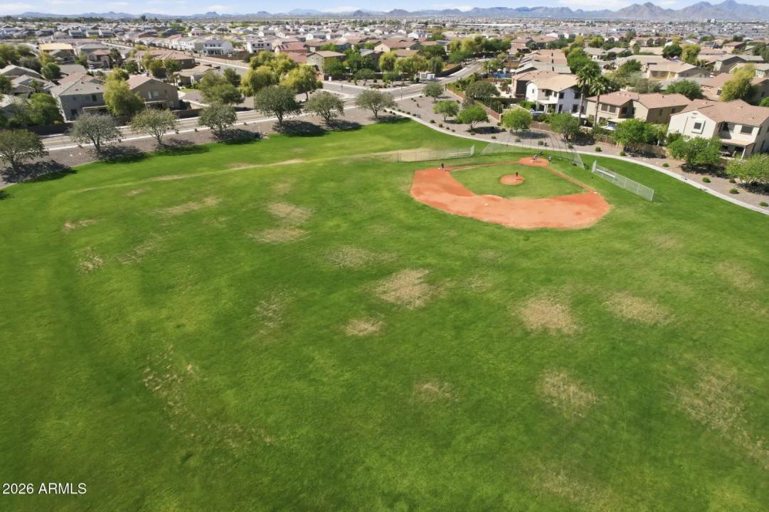 Real Estate Picture 49