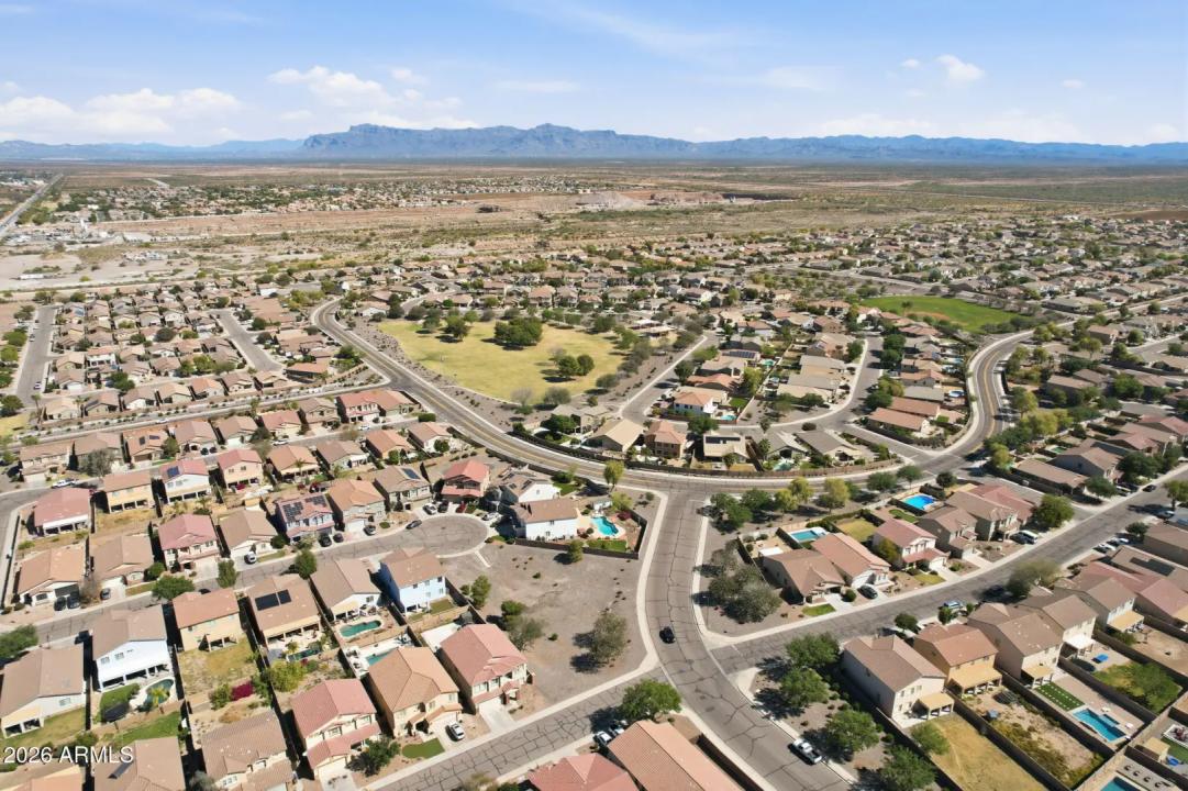 Real Estate Picture 51