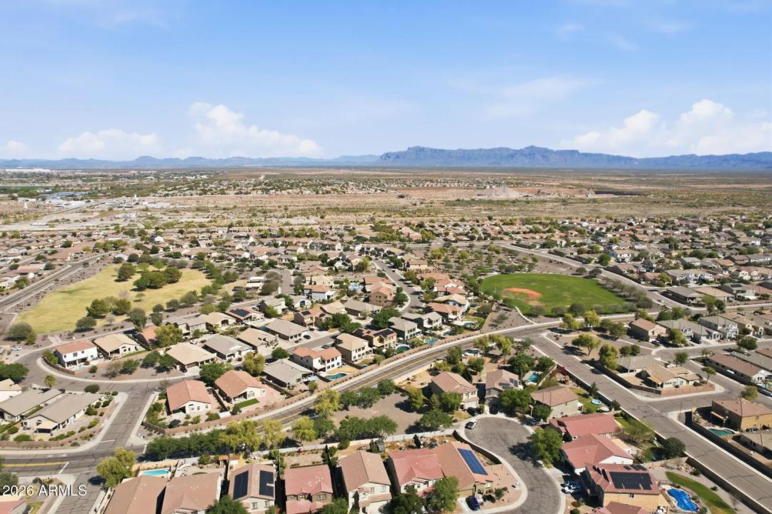 Real Estate Picture 52