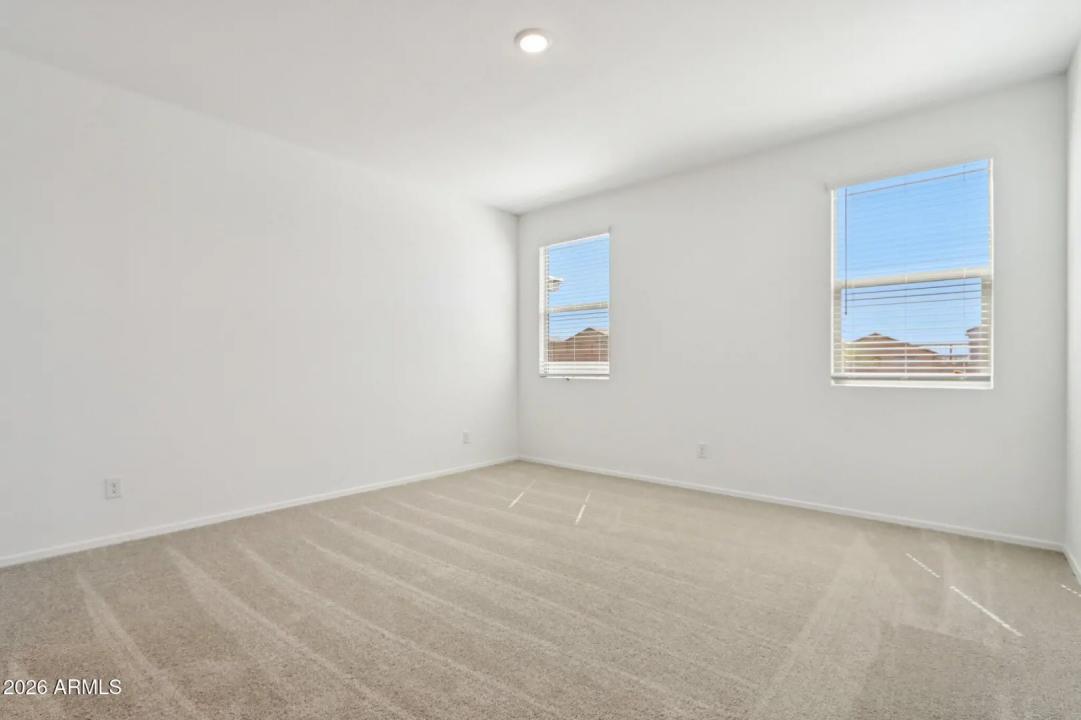 Real Estate Picture 12