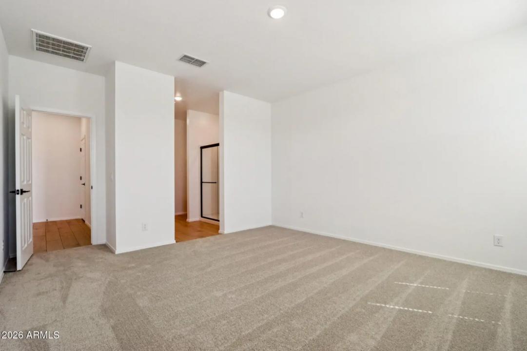 Real Estate Picture 13
