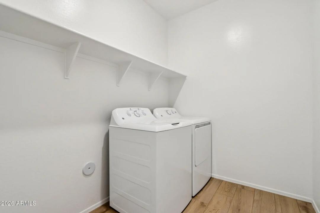 Real Estate Picture 18