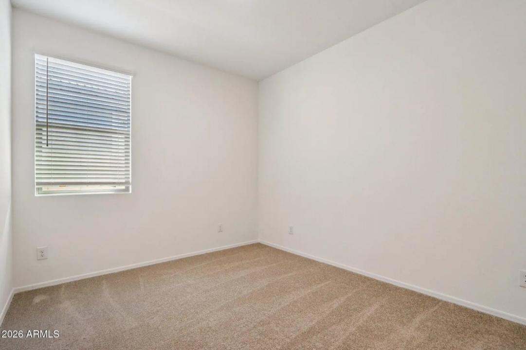 Real Estate Picture 22