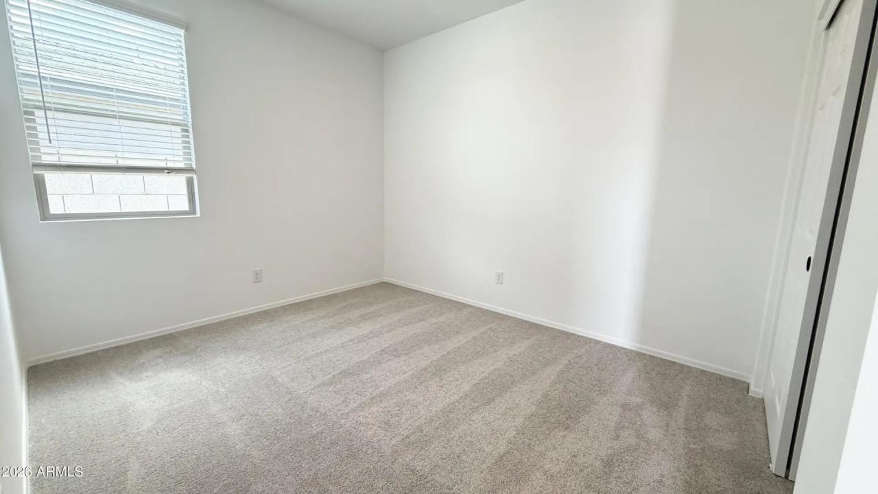 Real Estate Picture 13