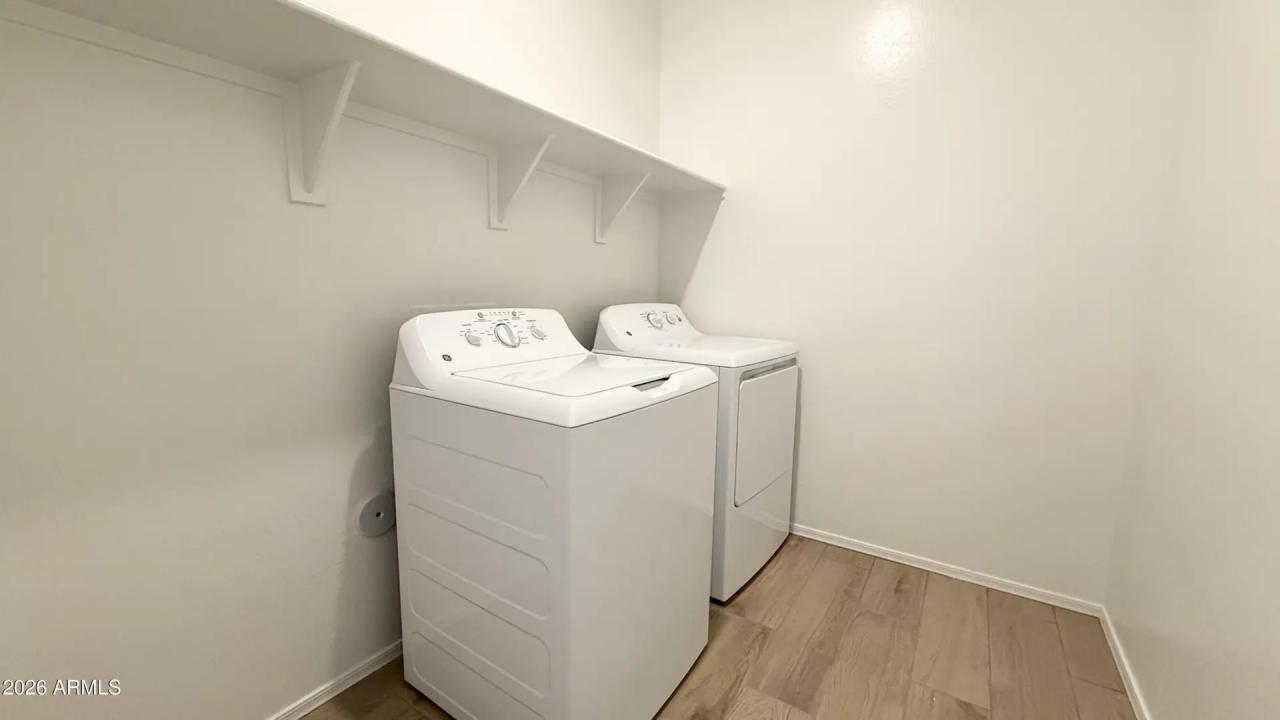 Real Estate Picture 15