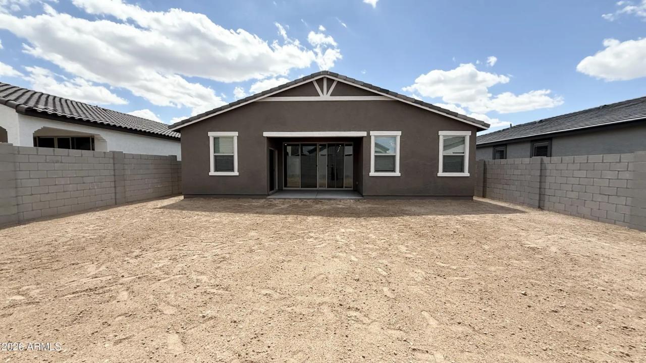 Real Estate Picture 18