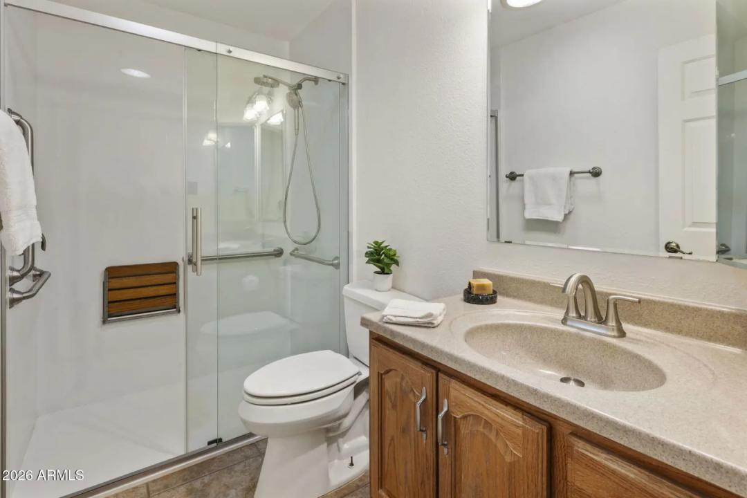 Real Estate Picture 22