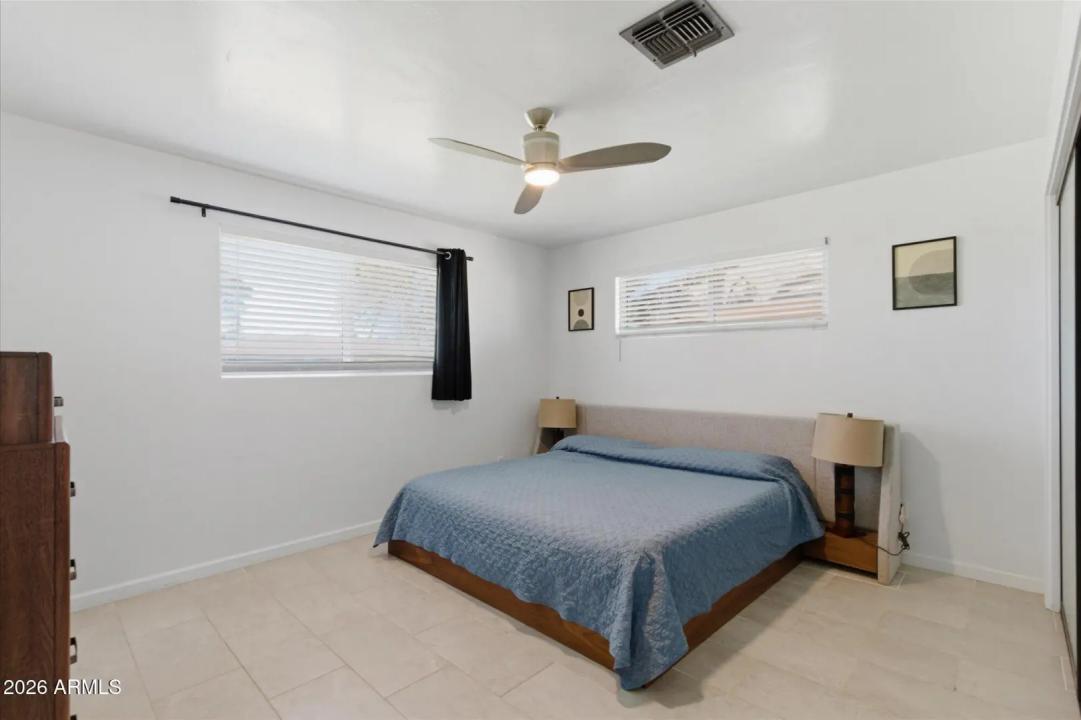 Real Estate Picture 13