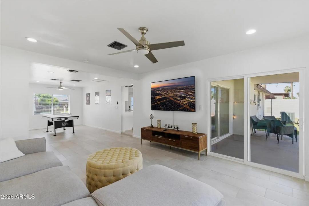 Real Estate Picture 10