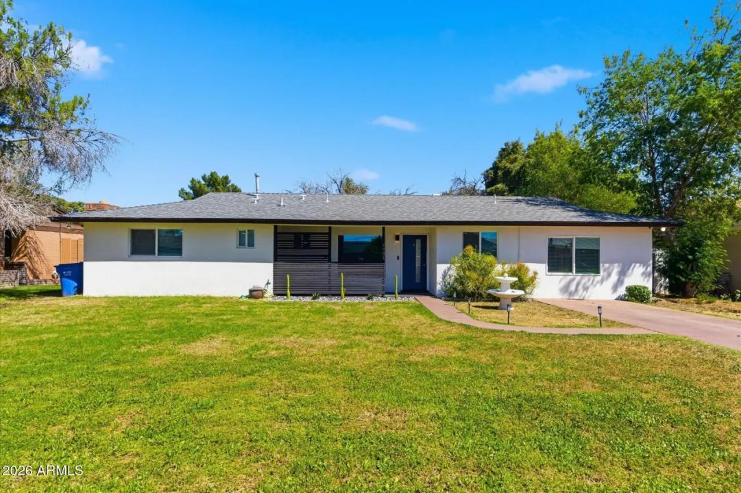 Real Estate Picture 1