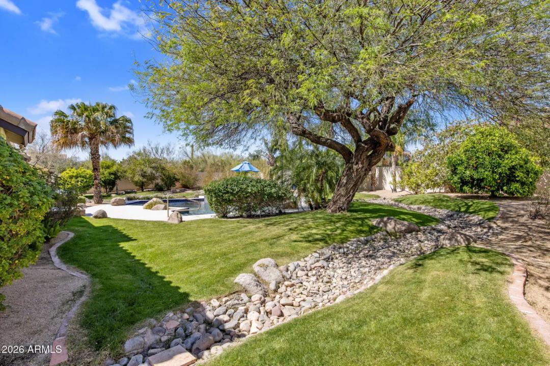 Real Estate Picture 34