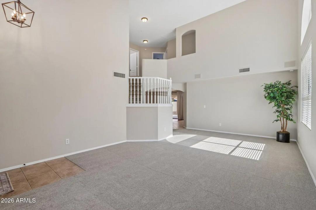 Real Estate Picture 6