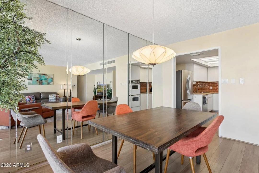 Real Estate Picture 13