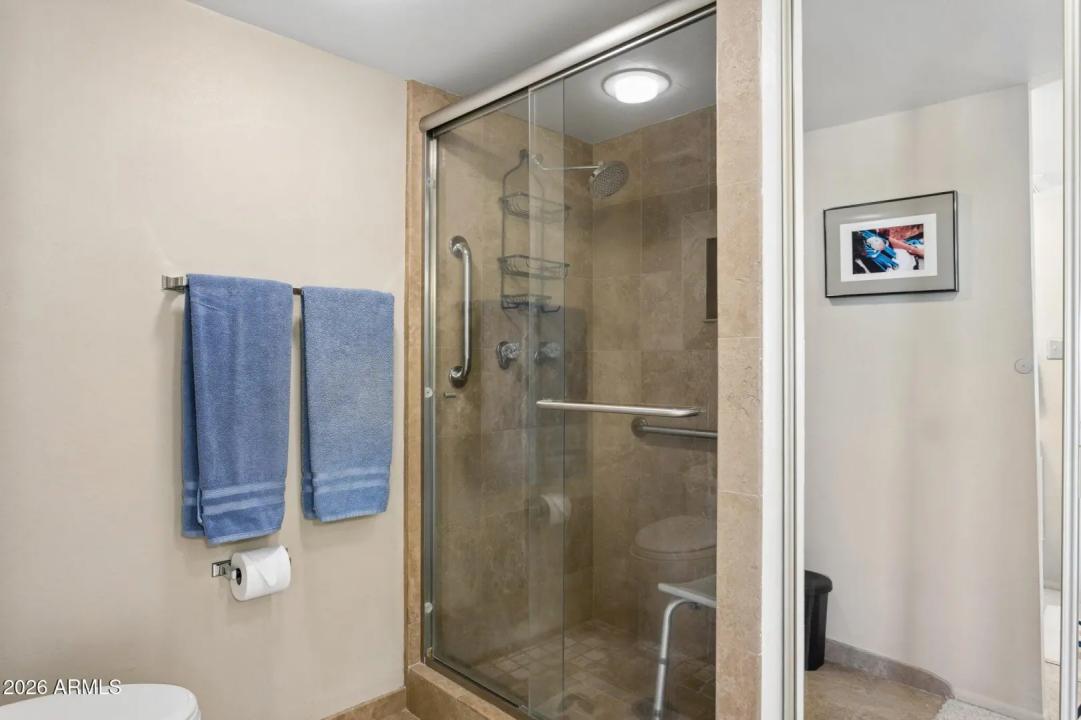 Real Estate Picture 20