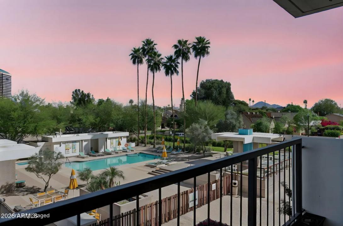 Real Estate Picture 25