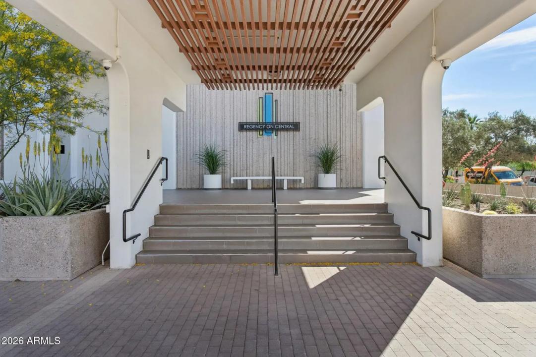 Real Estate Picture 1