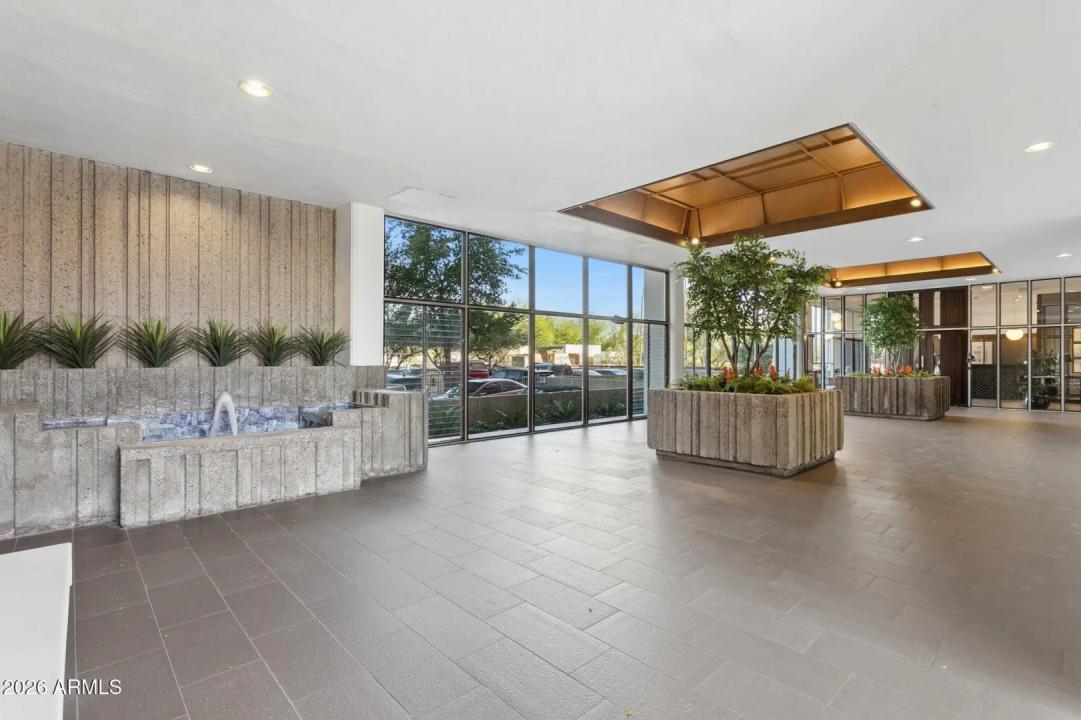 Real Estate Picture 28