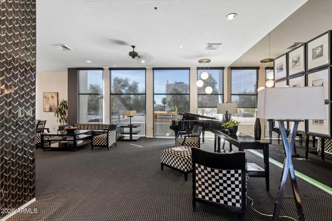 Real Estate Picture 32