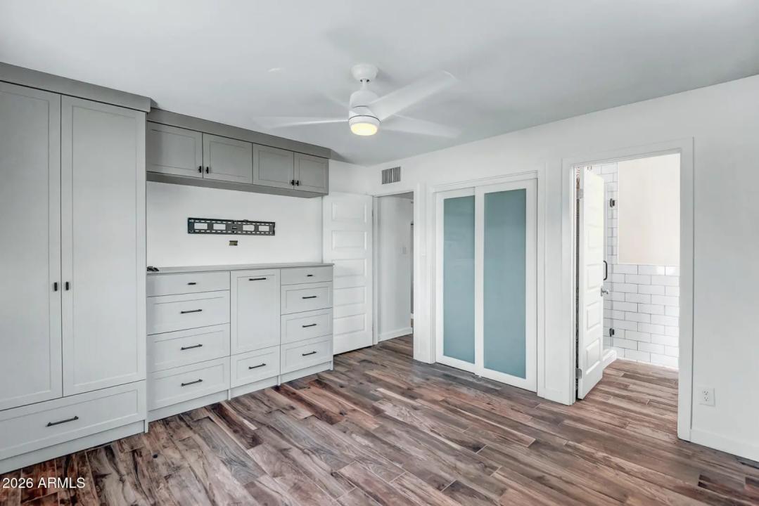 Real Estate Picture 25