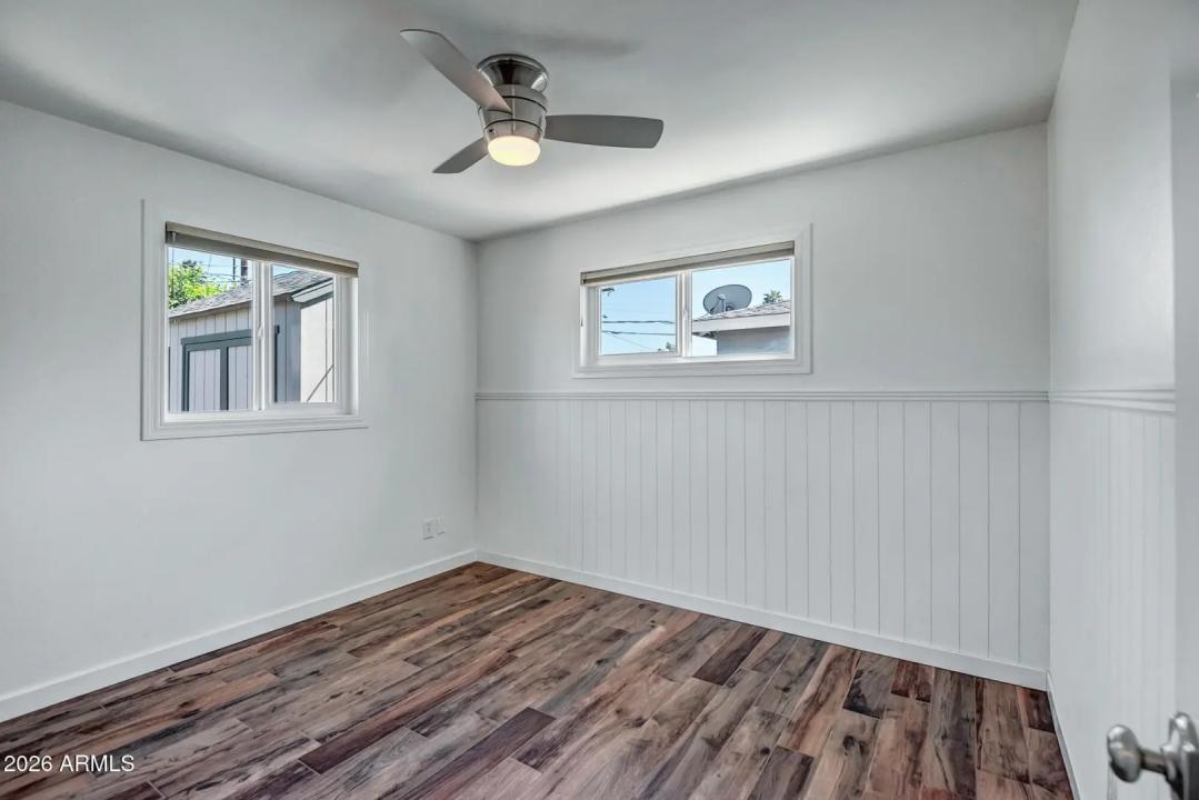 Real Estate Picture 28