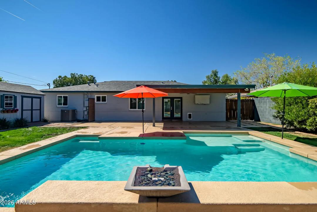 Real Estate Picture 19