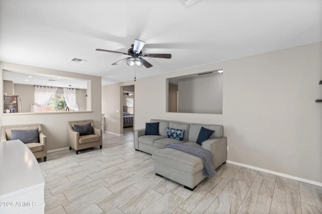 Real Estate Picture 9