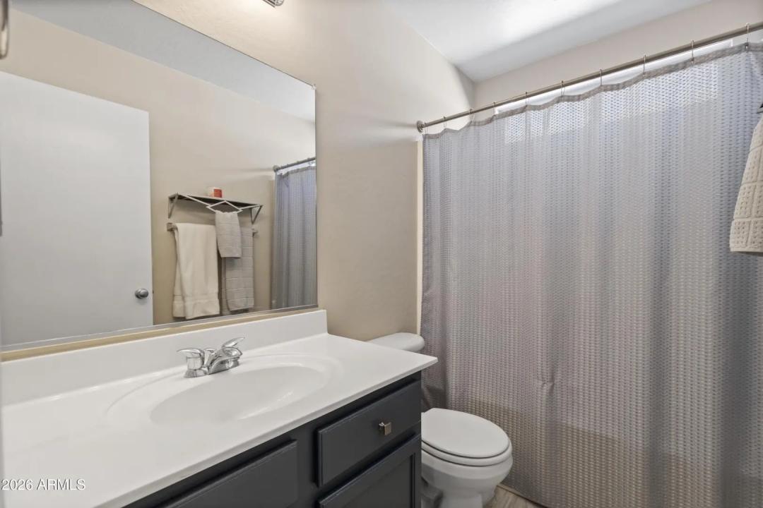 Real Estate Picture 7