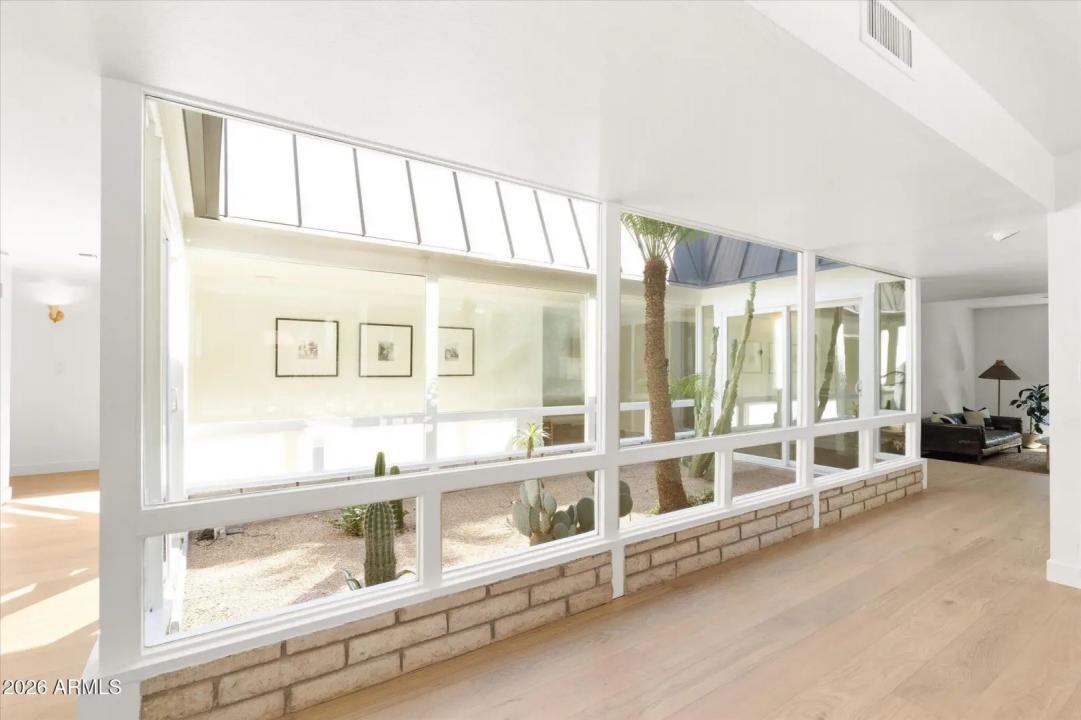 Real Estate Picture 10