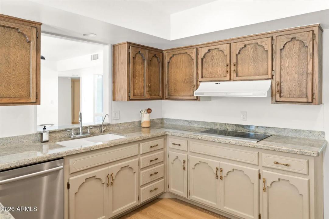 Real Estate Picture 20