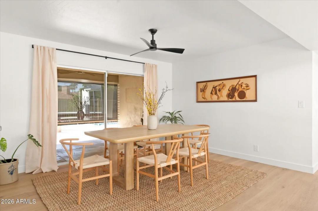 Real Estate Picture 25