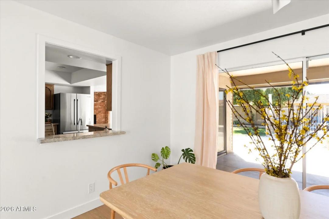 Real Estate Picture 24