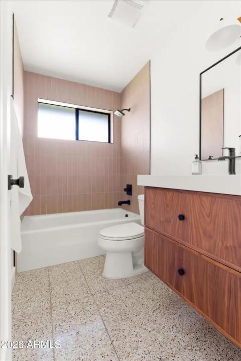 Real Estate Picture 29