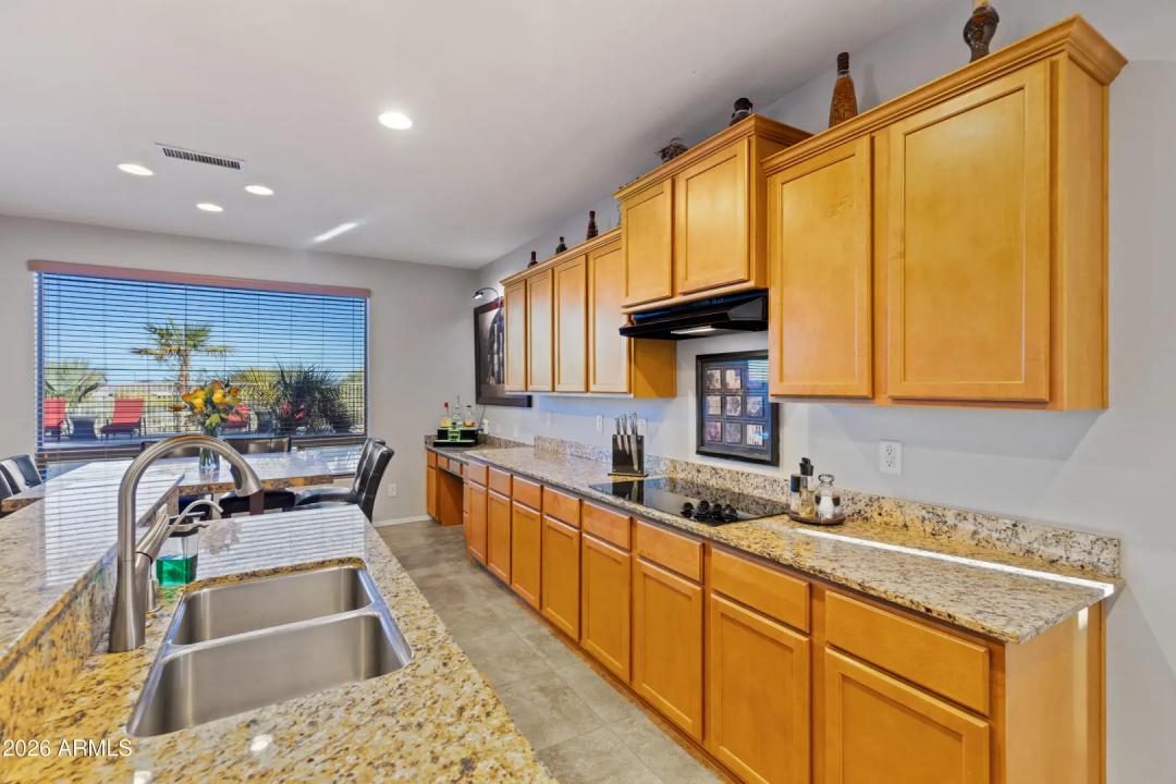 Real Estate Picture 23