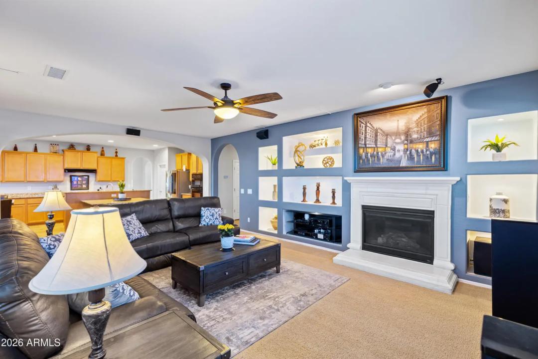 Real Estate Picture 13